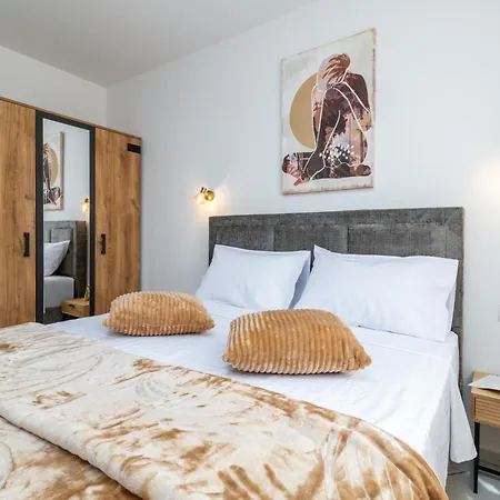 Natura Apartment-new Modern With View & Two Free Parking Spaces-10 Min Walk To Old Town Appartement Trogir