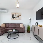Natura Apartment-new Modern With View & Two Free Parking Spaces-10 Min Walk To Old Town *